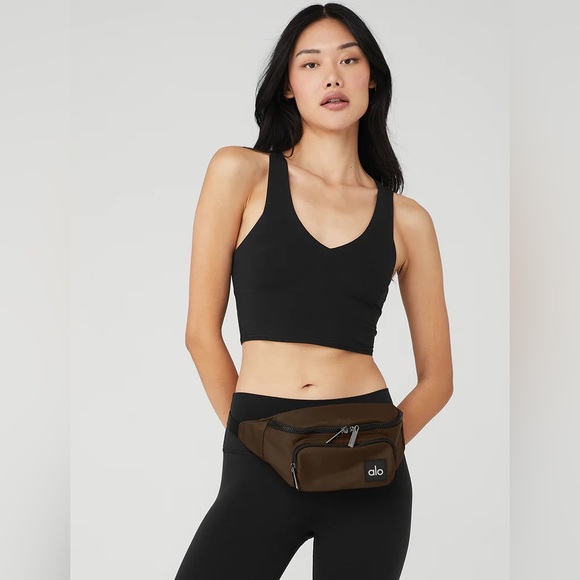 Alo Yoga Explorer Fanny Pack - Espresso - Picture 1 of 8